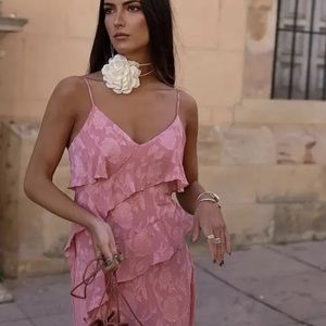 Zara Midi Jacquard dress ruffle